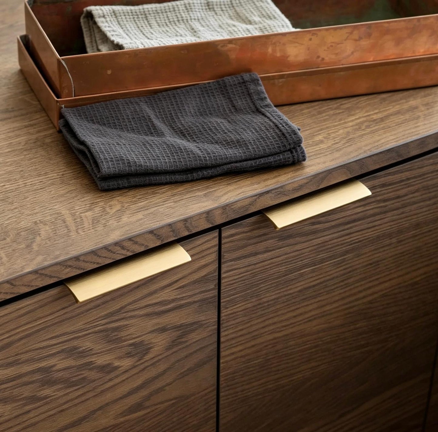 Denmark furnipart Edge Straight 419720040/ 100/ 200/ 350/ 600/ 1200 Edge Straight Handle (Brushed brass 31) -20%😍